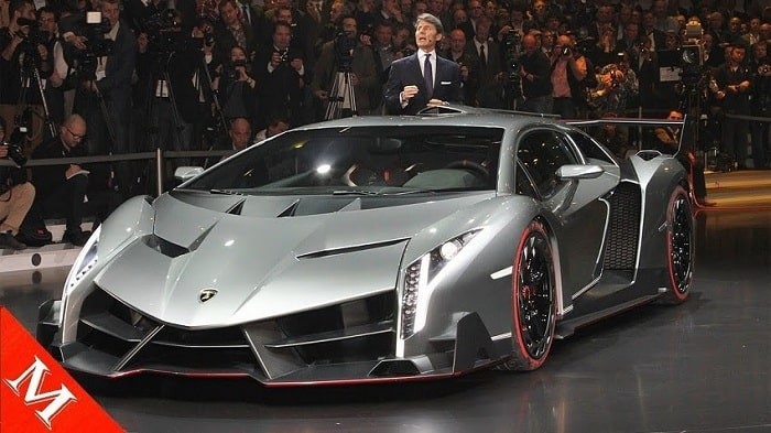 Lamborghini Veneno, siêu xe với thiết kế góc cạnh và tốc độ vượt trội, một huyền thoại trong thế giới siêu xe ô tô.