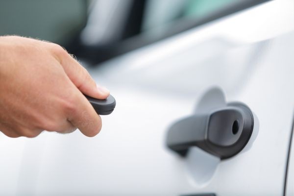 Chìa khóa xe ô tô smartkey hiện đại