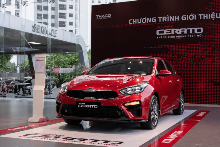Kia Cerato, một lựa chọn xe ô tô có cửa sổ trời hấp dẫn trong phân khúc C