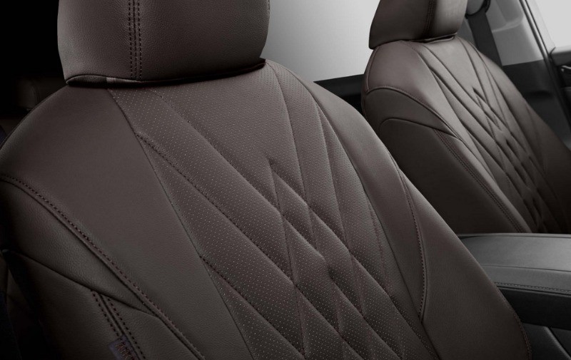 Áo ghế xe ô tô Special Diamond Series nổi bật với họa tiết kim cương tinh tế