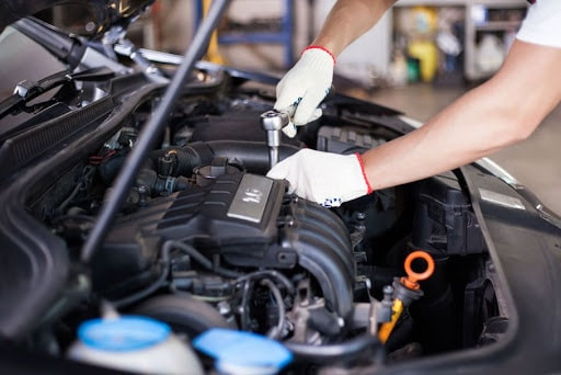 Các dấu hiệu nhận biết lỗi động cơ ô tô