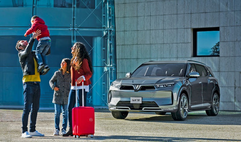 VinFast VF 9, mẫu SUV điện hạng E cỡ lớn của các mẫu xe ô tô VinFast, mạnh mẽ và sang trọng