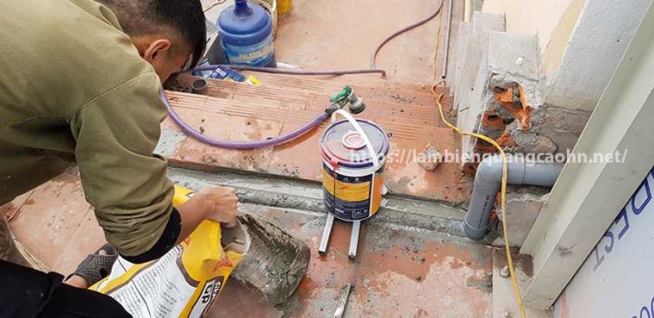 Hệ thống điện và đường ống trong showroom trưng bày xe ô tô