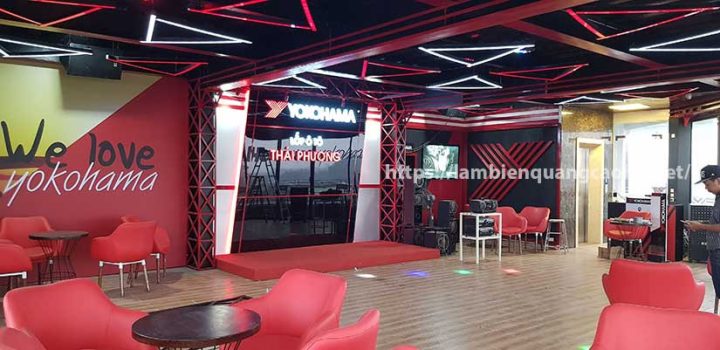 Backdrop sân khấu chính trong showroom trưng bày xe ô tô