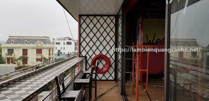 Backdrop trang trí cho showroom xe ô tô