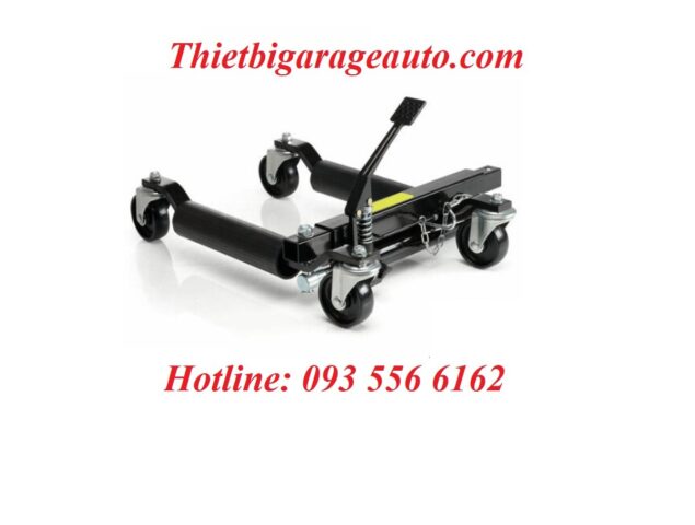 Thiết bị nâng và di chuyển bánh xe ô tô Torin TX9012 trong nhà xưởng