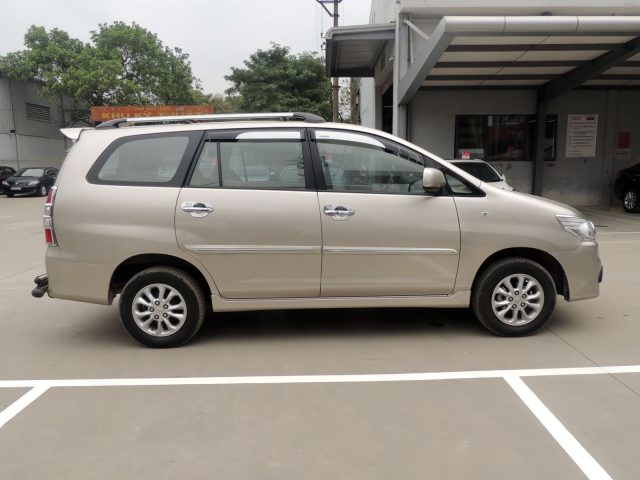 thu mua innova cu 5