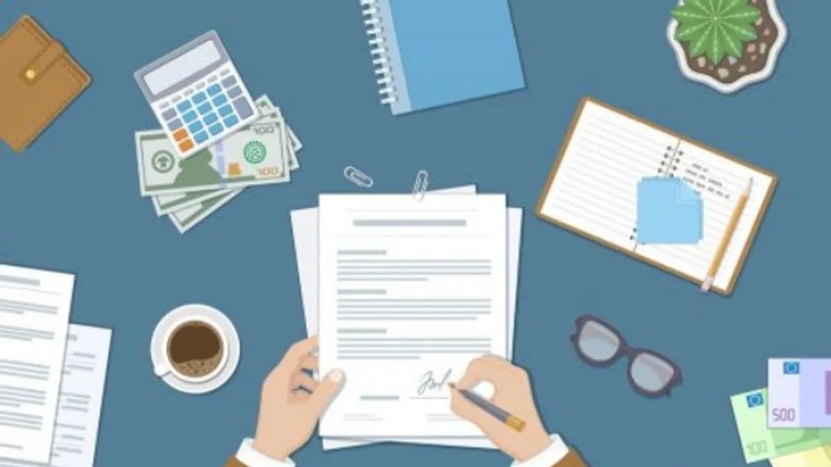 Các giấy tờ quan trọng cần thiết cho thủ tục sang tên xe ô tô, bao gồm giấy tờ xe, CMND và hợp đồng mua bán.