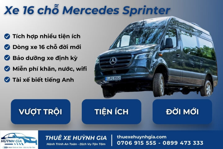 Xe khách 16 chỗ di chuyển trên đường, yêu cầu bằng lái phù hợp để đảm bảo an toàn giao thông