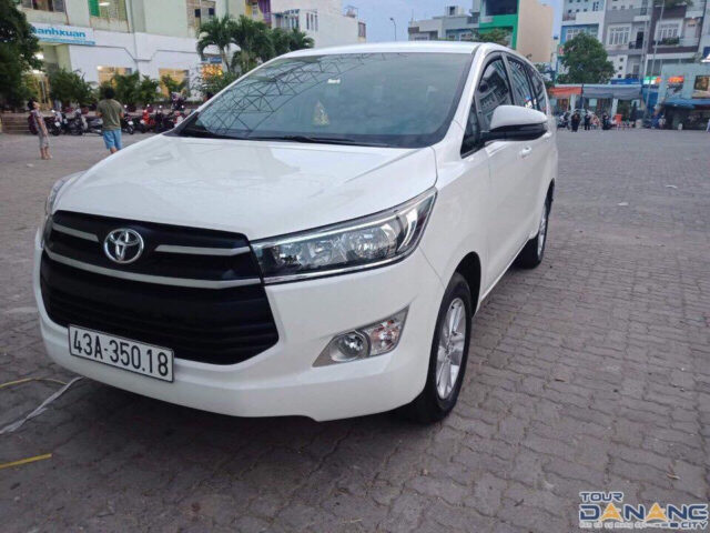 Dòng xe 7 chỗ Toyota Innova phổ biến cho dịch vụ thuê xe ô tô đi Núi Thần Tài