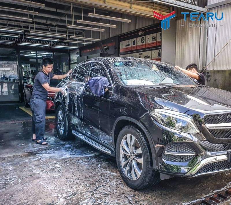 Không gian rộng rãi tại trung tâm Auto Detailing Hải Phòng