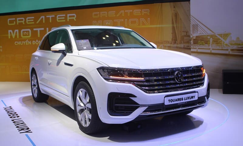 Mẫu SUV 5 chỗ Volkswagen Touareg nổi bật với công nghệ động cơ hiện đại và hệ dẫn động 4Motion tiên tiến