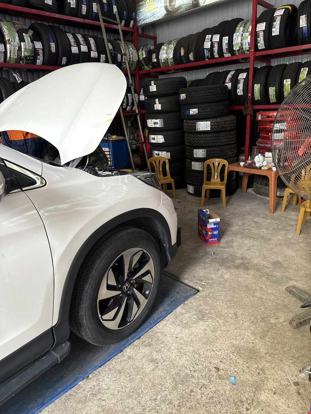 Trung tâm dịch vụ lốp xe Yokohama, địa điểm cung cấp giải pháp bảo dưỡng chuyên nghiệp cho các dòng xe ô tô.