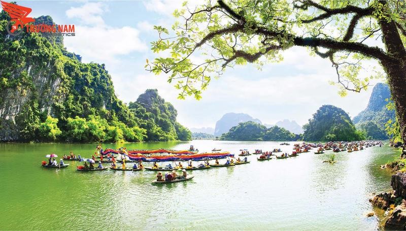 Phạm vi vận chuyển xe ô tô Ninh Bình rộng khắp các huyện và thành phố