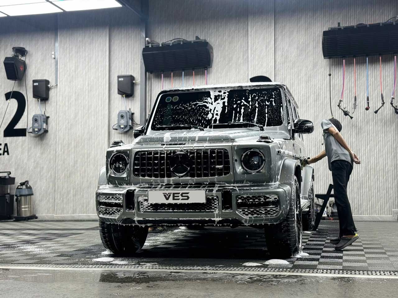 Dịch vụ rửa xe ô tô chuyên nghiệp tại Quận Tân Bình