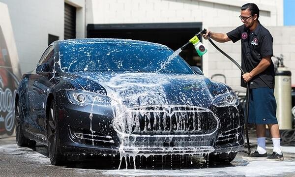 Ưu điểm của việc rửa xe ô tô thường xuyên đúng cách