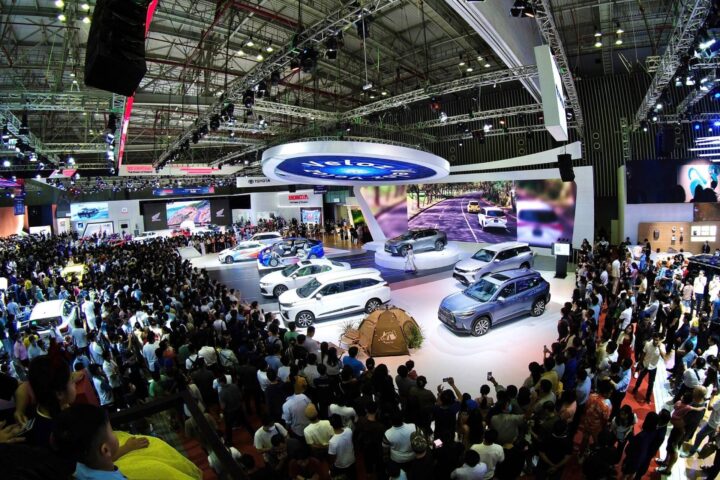 ô tô xe máy việt nam tại triển lãm VMS 2024 với nhiều thương hiệu xe