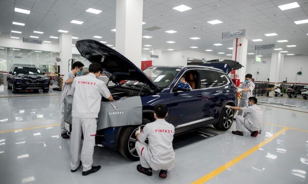 VinFast tiên phong với thời hạn bảo hành xe ô tô 10 năm cho cả xe xăng và xe điện