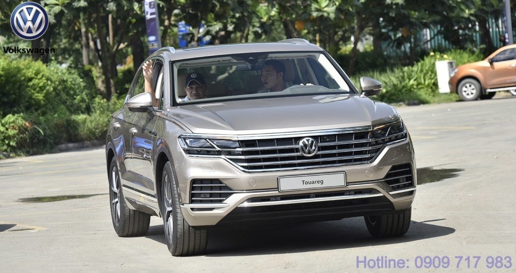 Hãng xe ô tô Volkswagen Touareg 2020 thế hệ mới, SUV cao cấp với lưới tản nhiệt ấn tượng.