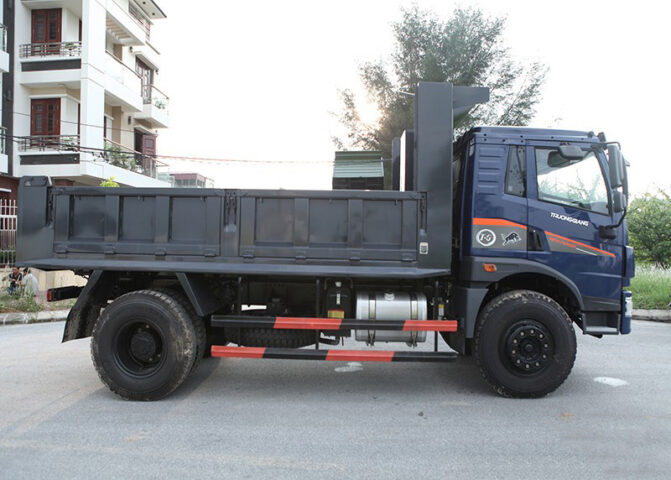 Thùng ben của xe Dongfeng Trường Giang 7.7 tấn