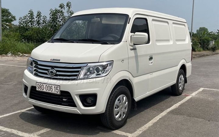 Biển số xe ô tô dân sự có ký hiệu chữ D thể hiện trên mặt biển