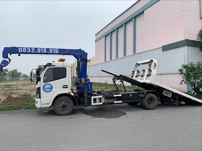Thực hiện kéo xe ô tô về gara an toàn bởi dịch vụ cứu hộ xe ô tô Hà Nội