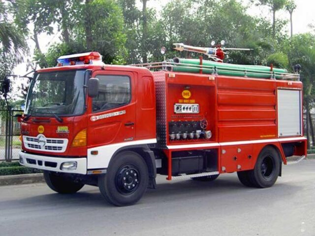 xe cuu hoa chua chay hino 8 khoi fm8jn7a 2jpg 1064936950