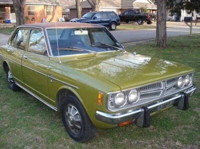 Mẫu xe ô tô cổ Toyota Corona đời 1966 vẫn giữ được nét giá trị