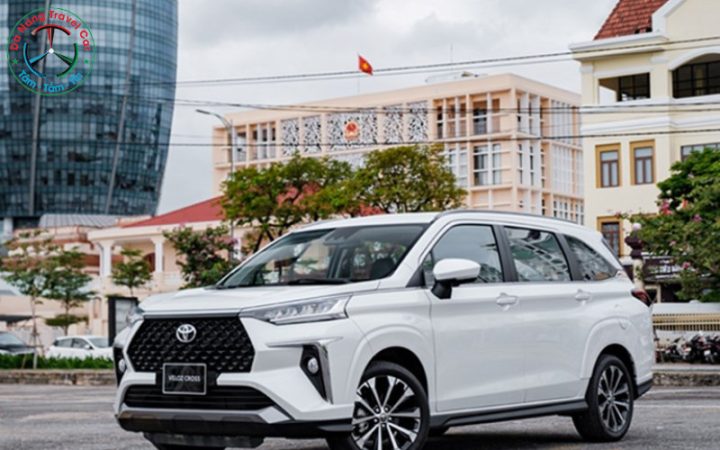 Dàn xe biểu trưng cho các hãng sản xuất xe ô tô 7 chỗ hàng đầu thị trường