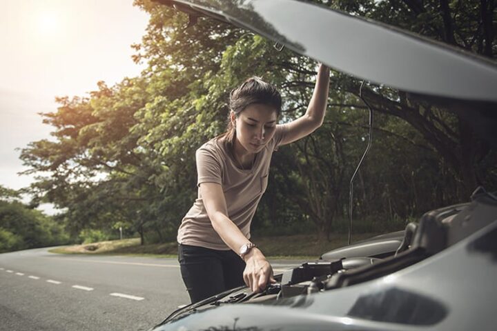 Ô tô bị giật, chết máy, xe yếu là những hiện tượng rất hay xảy ra ở xe ô tô