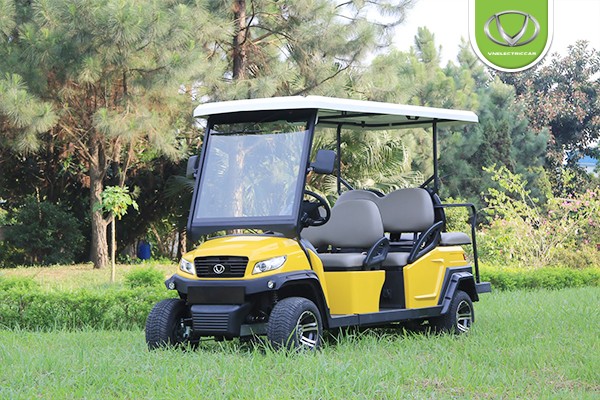 Xe ô tô điện 4 bánh VNE.CAR S4+2D bàn giao cho đối tác