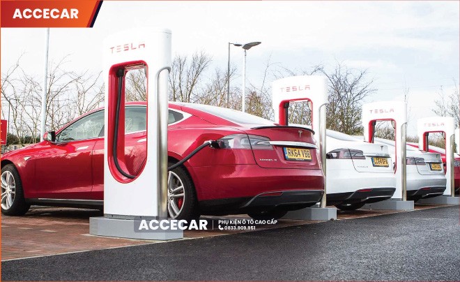 Dòng xe ô tô điện Tesla hiện đại và tiên tiến, dẫn đầu xu hướng di chuyển xanh