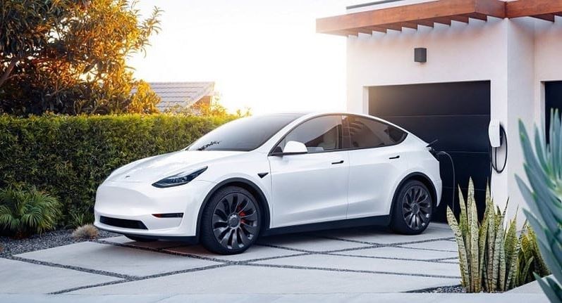 Tesla Model Y: Mẫu xe ô tô SUV điện tiện dụng cho gia đình