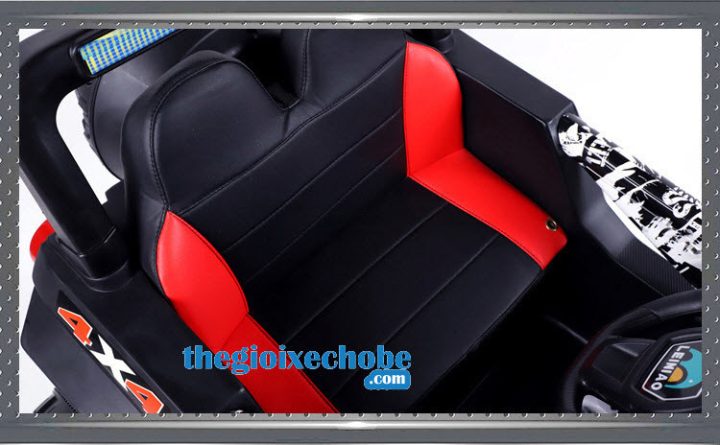 ghế ngồi rộng rãi của xe ô tô điện JM 1199 đảm bảo sự thoải mái