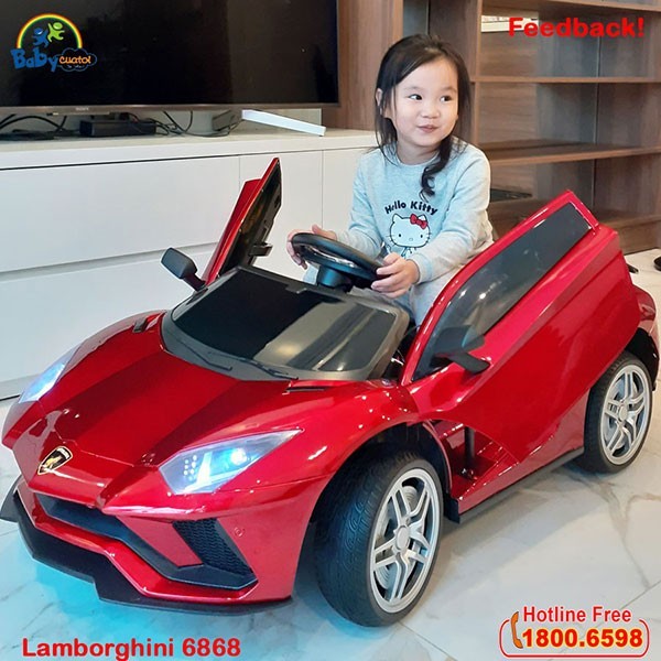 Chi tiết xe ô tô điện Lamborghini màu đỏ phun sơn bóng cao cấp