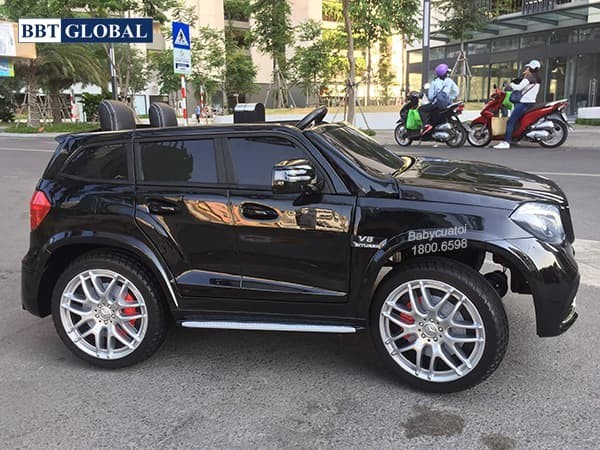 Phiên bản xe ô tô 2 chỗ Mercedes đen tuyền, vẻ đẹp bí ẩn và đẳng cấp