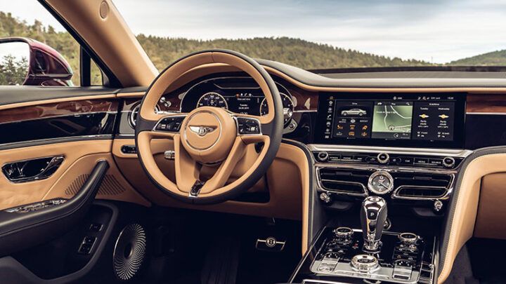 Nội thất xa hoa, thủ công 100% của Bentley Flying Spur, đỉnh cao xe ô tô hạng sang cho nữ