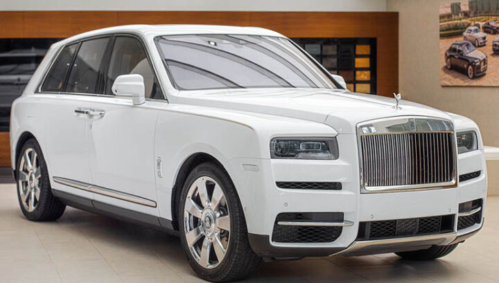 Rolls-Royce Cullinan nhập khẩu về Việt Nam, một biểu tượng xe ô tô hạng sang cho nữ thành đạt