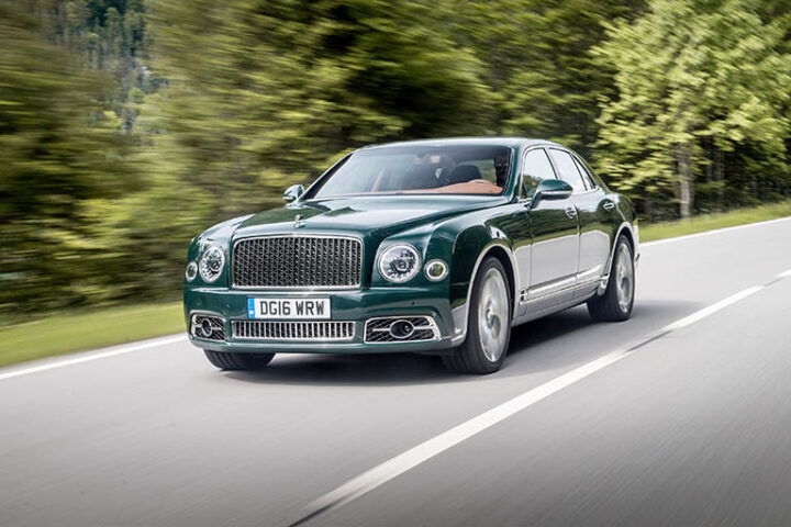 Động cơ mạnh mẽ của Bentley Mulsanne, một lựa chọn xe ô tô hạng sang cho nữ tinh tế