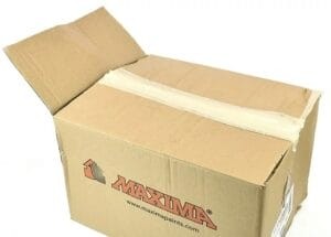 Định hình thân xe bằng cách đóng nắp hộp, chừa lại một nắp ngắn cho mô hình xe ô tô bằng giấy