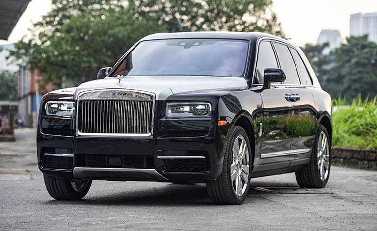 Rolls-Royce Cullinan, dòng xe SUV hạng sang thống trị thị trường, là một trong những xe ô tô trên 20 tỷ nổi bật