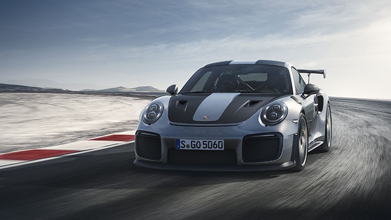 Porsche 911 GT2 RS sử dụng vật liệu nhẹ để giảm trọng lượng, tối ưu hiệu suất cho chiếc xe ô tô trên 20 tỷ này