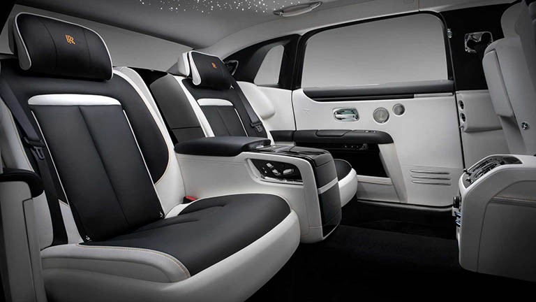 Nội thất đậm chất Hoàng gia Anh của Rolls-Royce Ghost EWB, một trong những chiếc xe ô tô trên 20 tỷ xa xỉ nhất