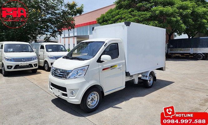 Xe tải Daehan Teraco Tera 100 với thùng kín composite, đại diện các loại xe ô tô thương mại