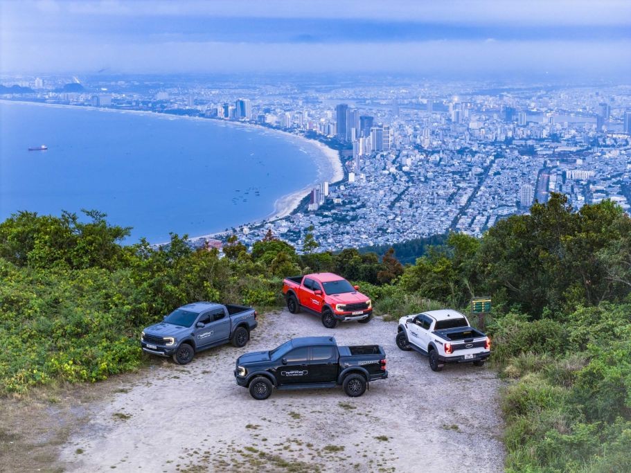 Mẫu xe Ford Everest thế hệ mới, ảnh hưởng của các yếu tố ngoài thuế đến giá xe ô tô tại Việt Nam