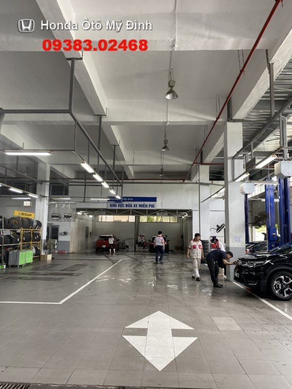 Khu vực bảo dưỡng xe tại Honda oto Mỹ Đình