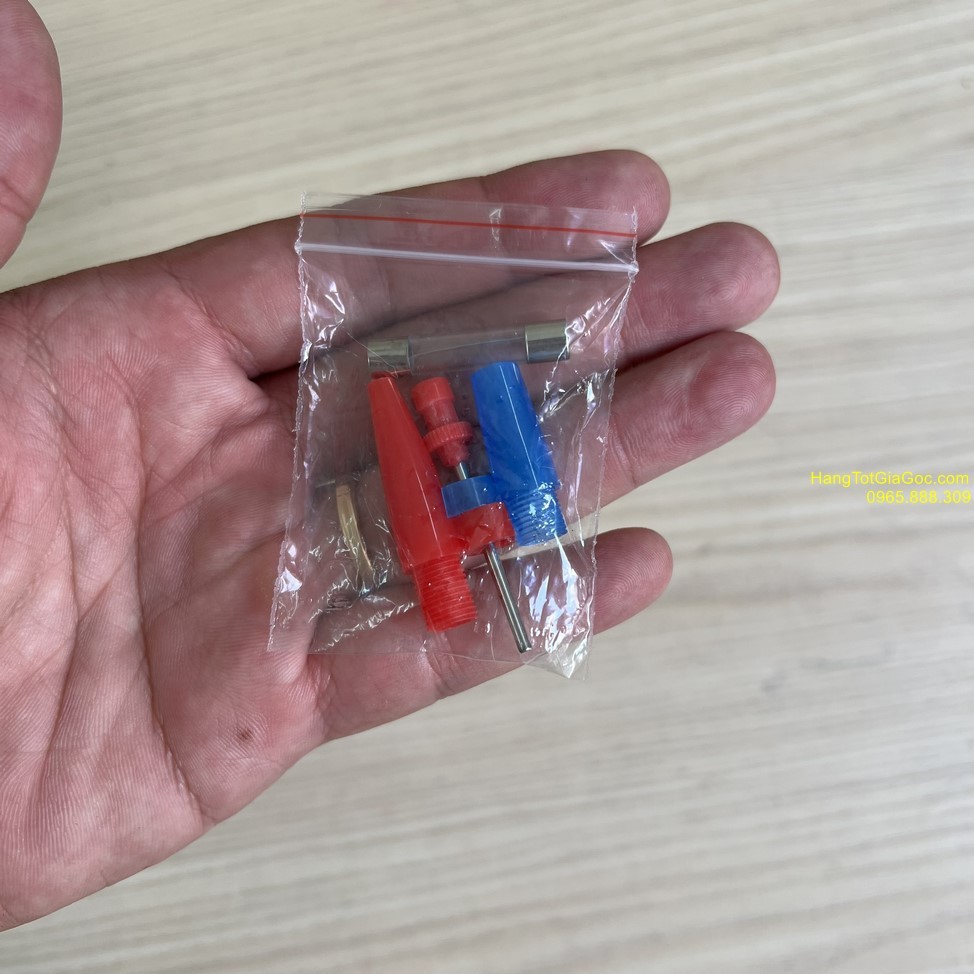 Bơm điện BXD12 sử dụng đa năng cho mọi loại lốp và đồ bơm hơi