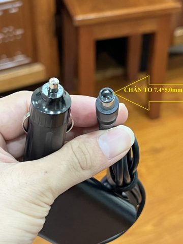 Mô tả chân sạc laptop trên xe ô tô Dell loại chân kim