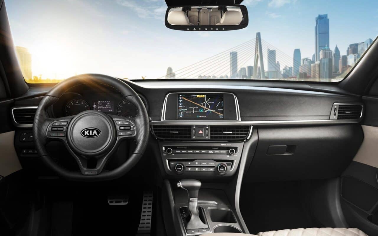 Nội thất rộng rãi, tiện nghi của xe ô tô Kia, tương tự không gian cao cấp trên Kia Sedona.