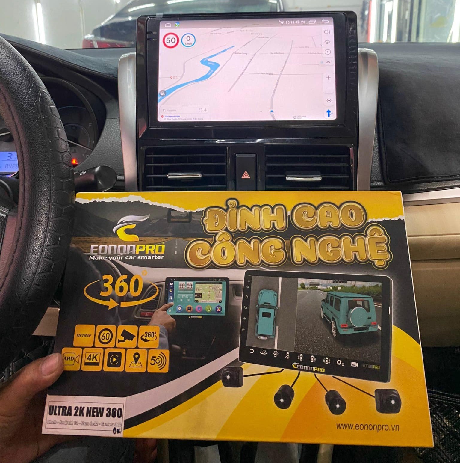 Giao diện bản đồ VietMap trên màn hình Android Ultra 2K New Eonon Pro, với khả năng tùy chỉnh hình nền xe ô tô